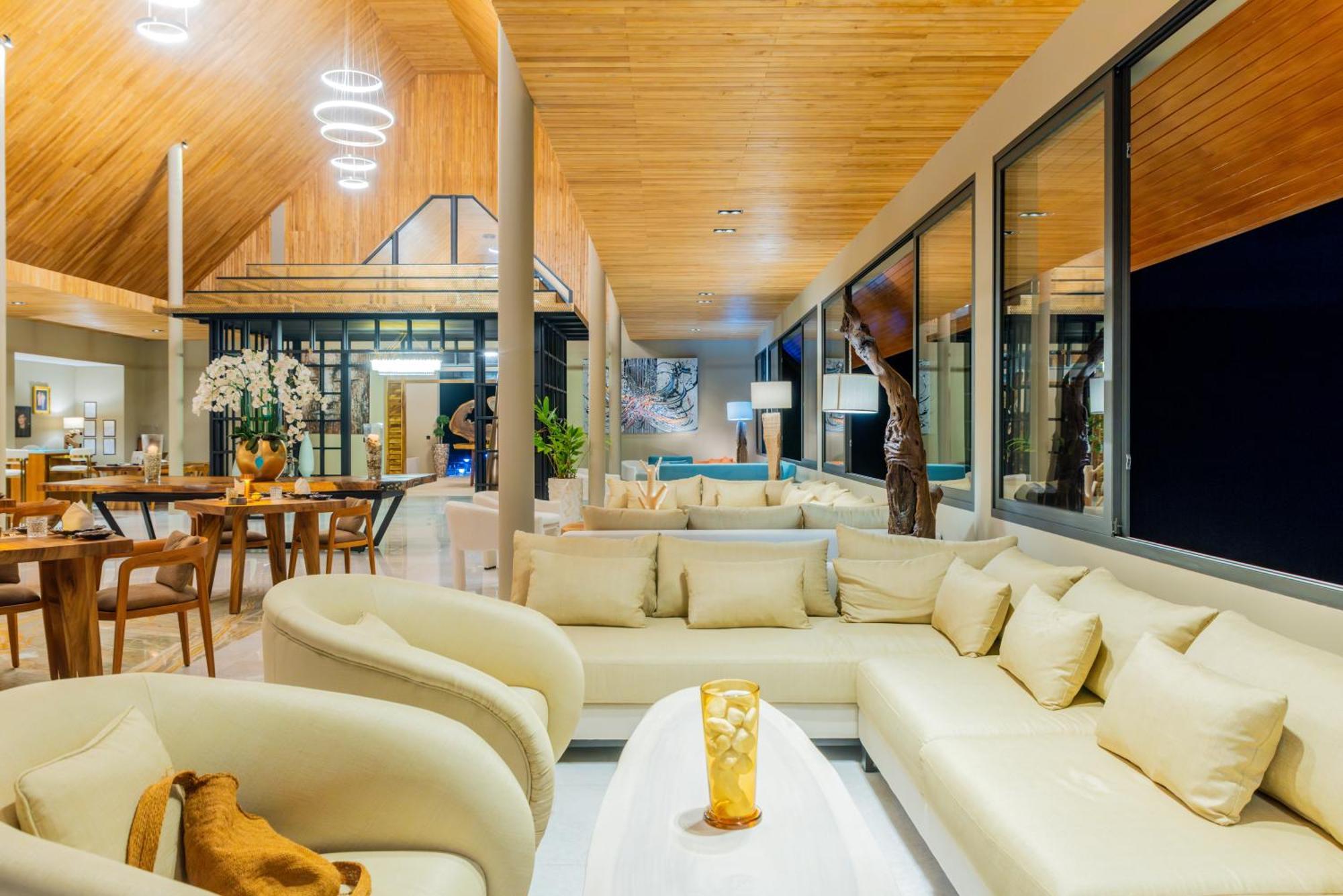 Ida B Domain Resort リパノイ エクステリア 写真